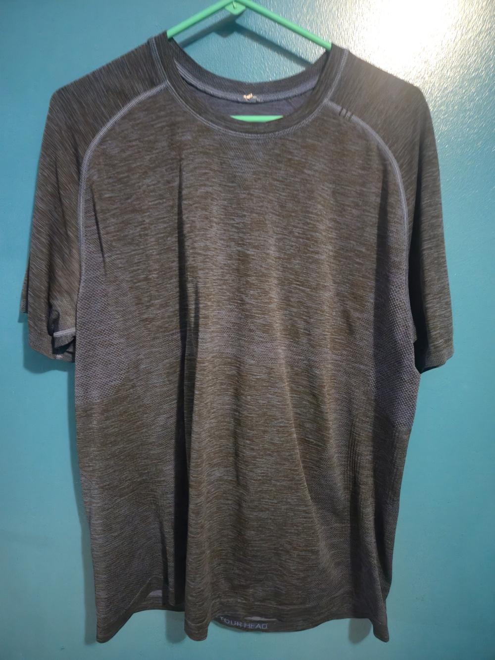 lululemon athletica Men's Heathered Charcoal Short Sleeve Tee